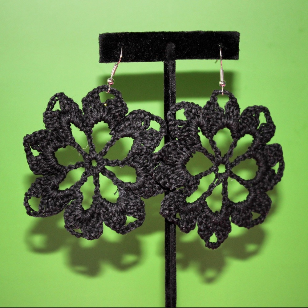 Elegant Black Crochet Flower Earrings